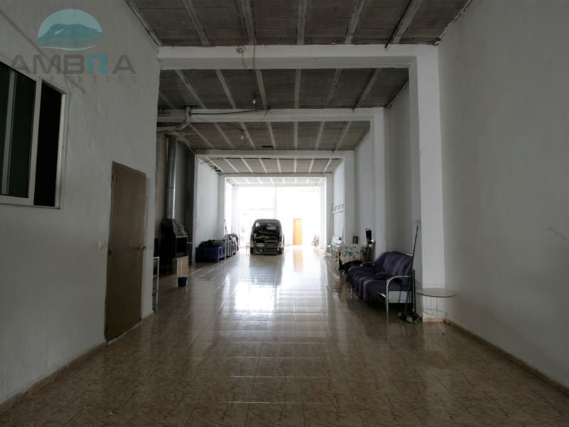 Chalet de 7 habitaciones en Pego en venta - 300.000 € (Ref: 9412571)