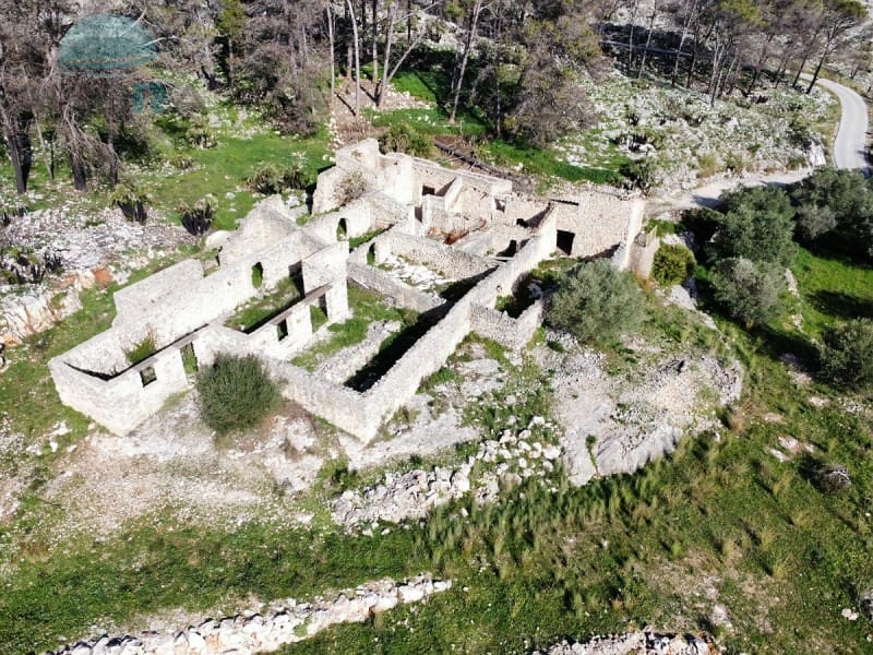 Ruïne te koop in Vall de Gallinera - € 30.000 (Ref: 9412572)