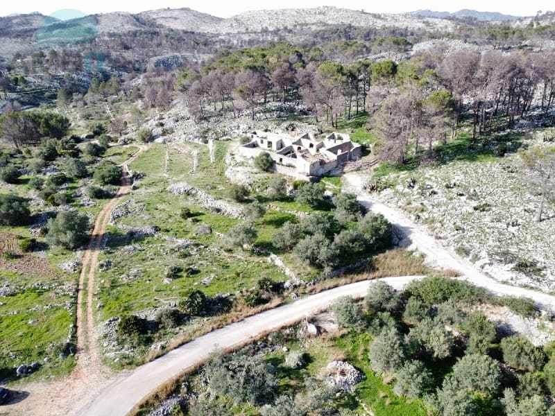 Ruïne te koop in Vall de Gallinera - € 30.000 (Ref: 9412572)