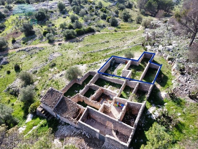 Ruïne te koop in Benirrama, Vall de Gallinera - € 30.000 (Ref: 9412572)