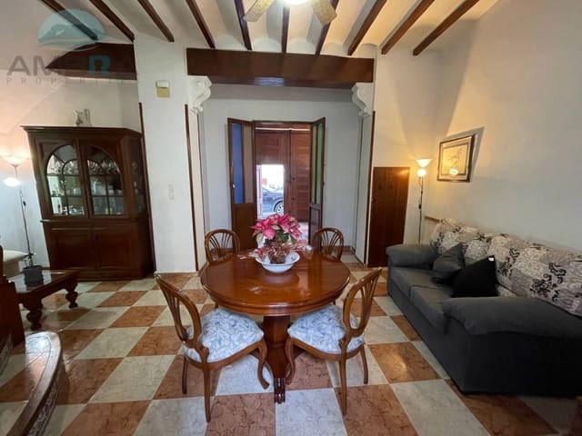 Casa de 4 habitaciones en Pego en venta - 230.000 € (Ref: 9475554)