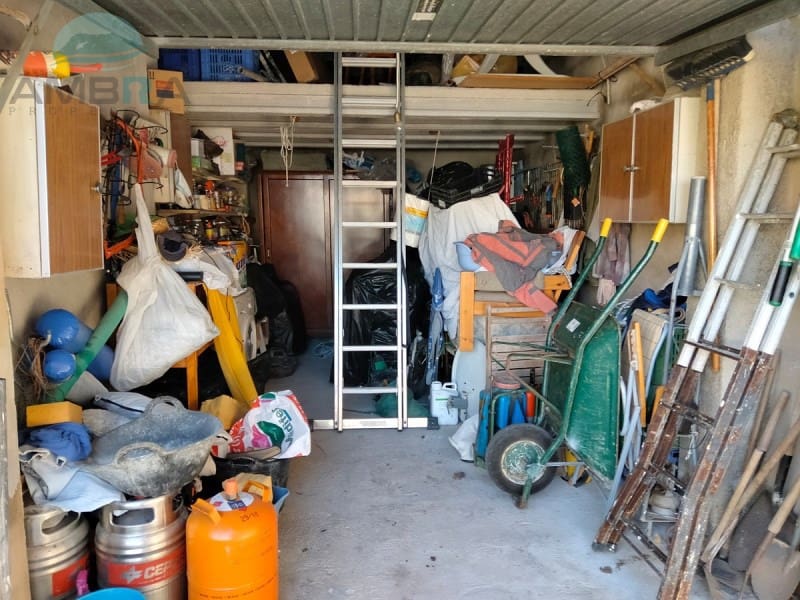 4 bedroom Villa for sale in Oliva with garage - € 380,000 (Ref: 9491472)