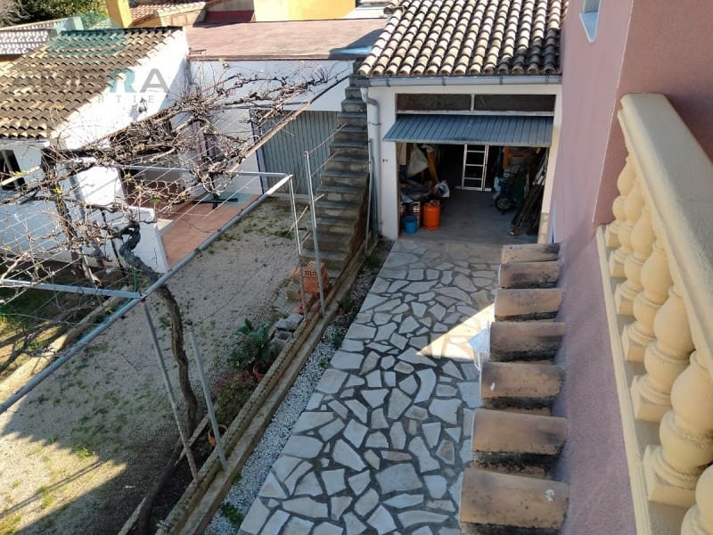 4 bedroom Villa for sale in Oliva with garage - € 380,000 (Ref: 9491472)