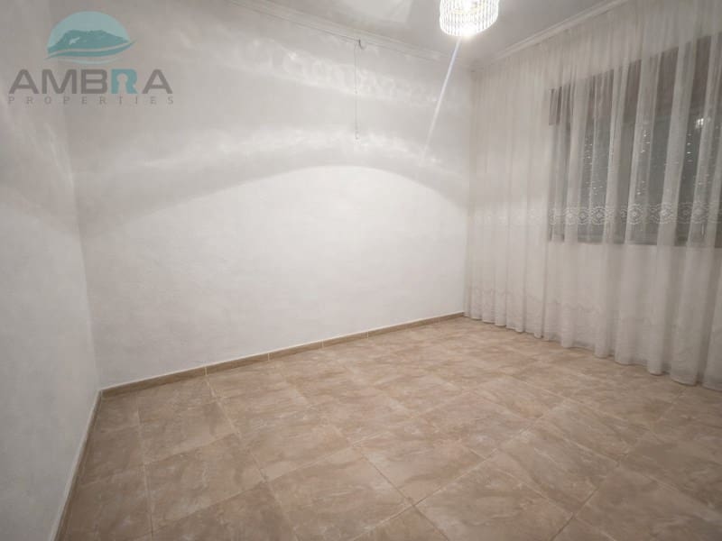 2 soveværelse Byhus til salg i L'Atzuvia - € 99.000 (Ref: 9547906)