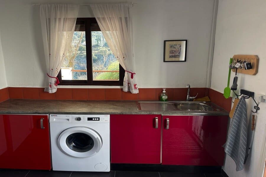 4 bedroom Finca/Country House for sale in Huescar with pool garage - € 275,000 (Ref: 10009705)