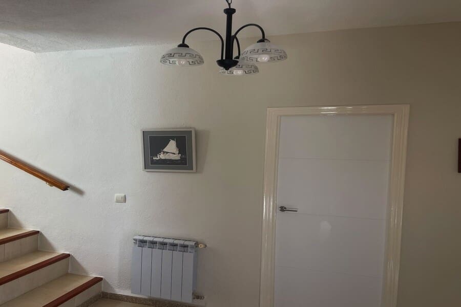 4 bedroom Finca/Country House for sale in Huescar with pool garage - € 275,000 (Ref: 10009705)