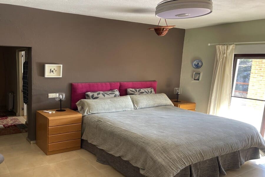 4 bedroom Finca/Country House for sale in Huescar with pool garage - € 275,000 (Ref: 10009705)