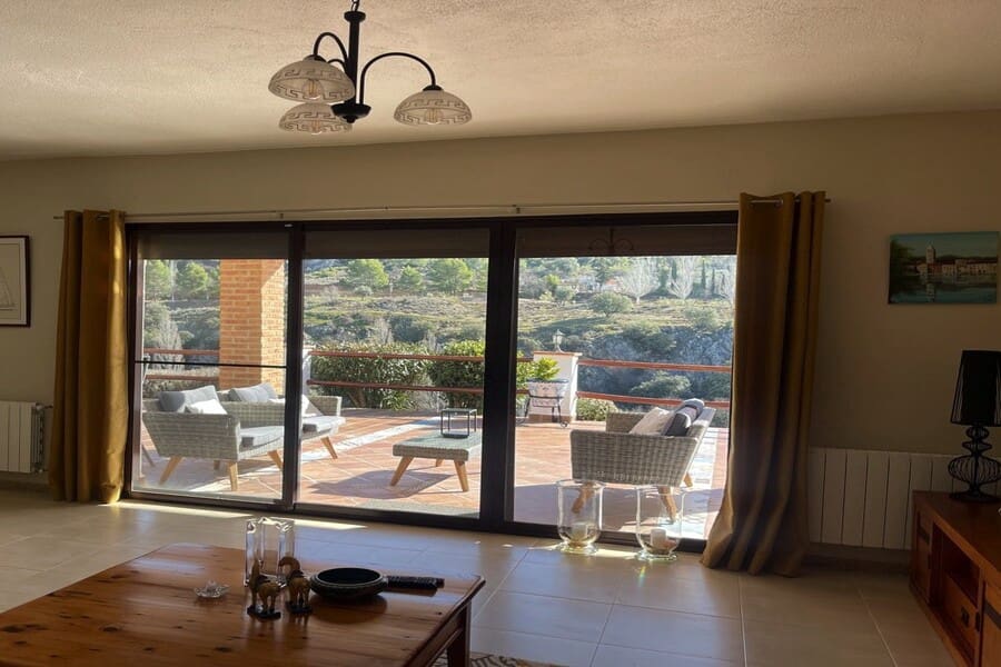 4 bedroom Finca/Country House for sale in Huescar with pool garage - € 275,000 (Ref: 10009705)