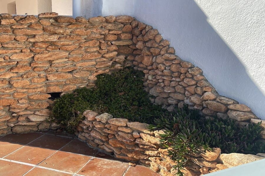 4 bedroom Finca/Country House for sale in Huescar with pool garage - € 275,000 (Ref: 10009705)