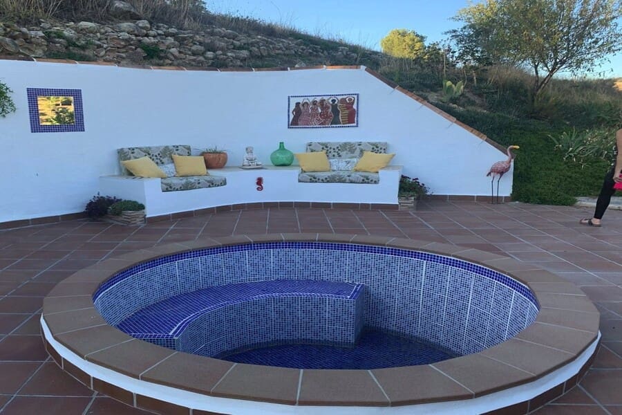 4 bedroom Finca/Country House for sale in Huescar with pool garage - € 275,000 (Ref: 10009705)