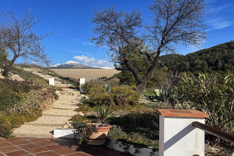 4 bedroom Finca/Country House for sale in Huescar with pool garage - € 275,000 (Ref: 10009705)