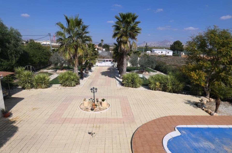 3 Zimmer Haus zu verkaufen in Fortuna mit Pool Garage - 279.000 € (Ref: 10013905)