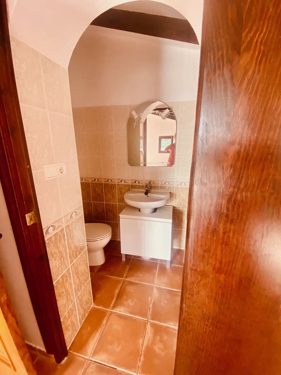 6 soveværelse Villa til salg i Barinas med swimmingpool garage - € 471.950 (Ref: 10014746)