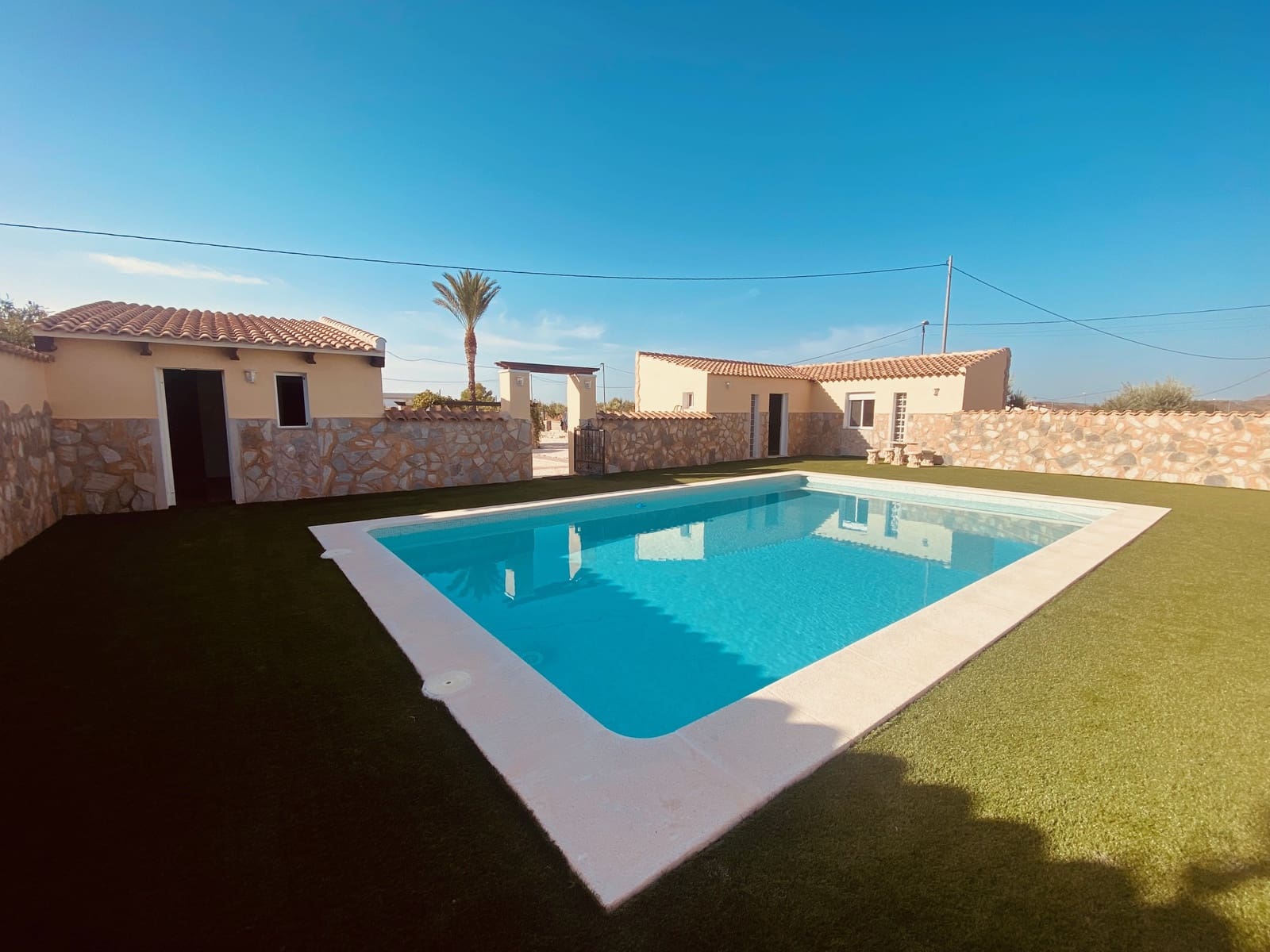 6 soveværelse Villa til salg i Barinas med swimmingpool garage - € 471.950 (Ref: 10014746)