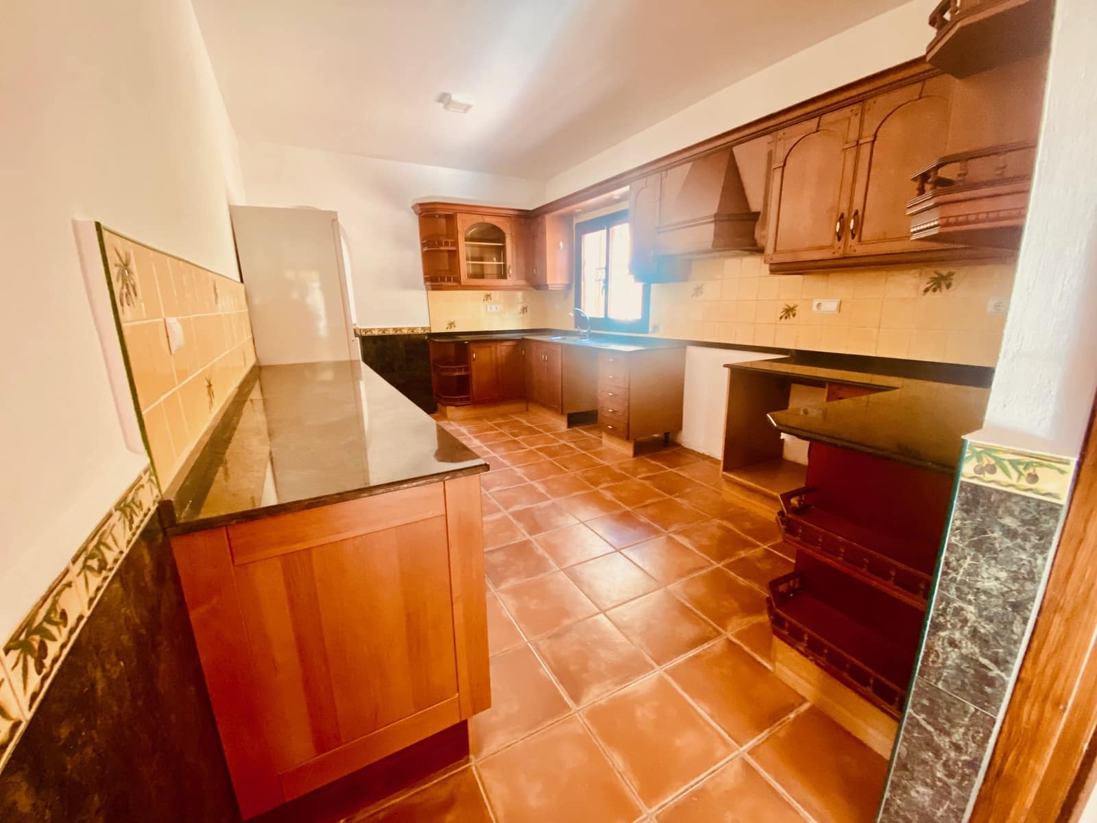 6 soveværelse Villa til salg i Barinas med swimmingpool garage - € 471.950 (Ref: 10014746)