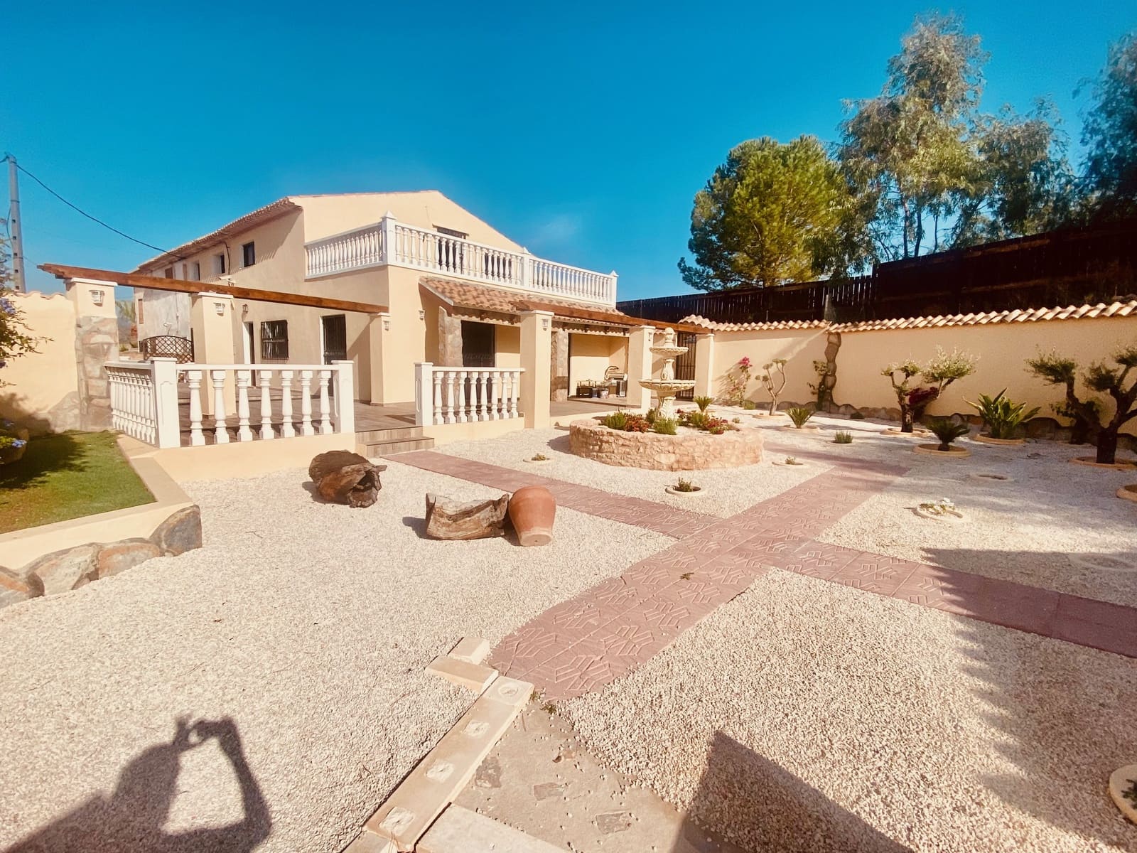 6 soveværelse Villa til salg i Barinas med swimmingpool garage - € 471.950 (Ref: 10014746)