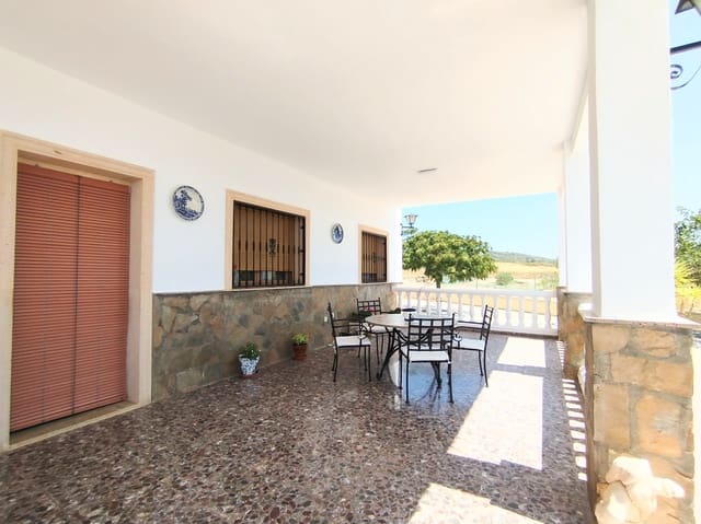 4 sypialnia Finka/Dom wiejski na sprzedaż w Yecla z basenem garażem - 499 000 € (Ref: 10021686)