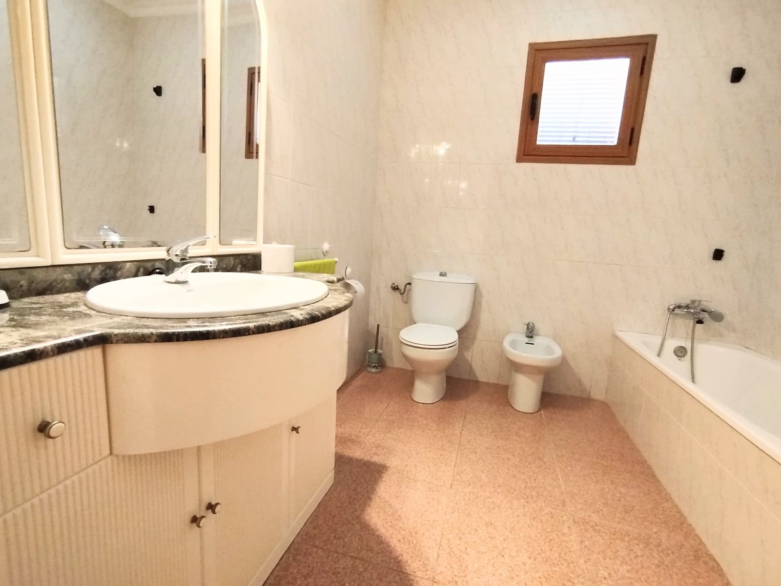 4 sypialnia Finka/Dom wiejski na sprzedaż w Yecla z basenem garażem - 499 000 € (Ref: 10021686)