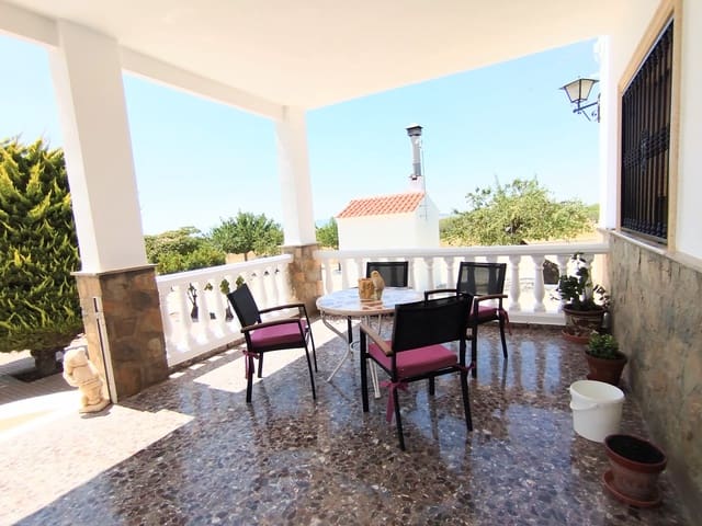 4 sypialnia Finka/Dom wiejski na sprzedaż w Yecla z basenem garażem - 499 000 € (Ref: 10021686)