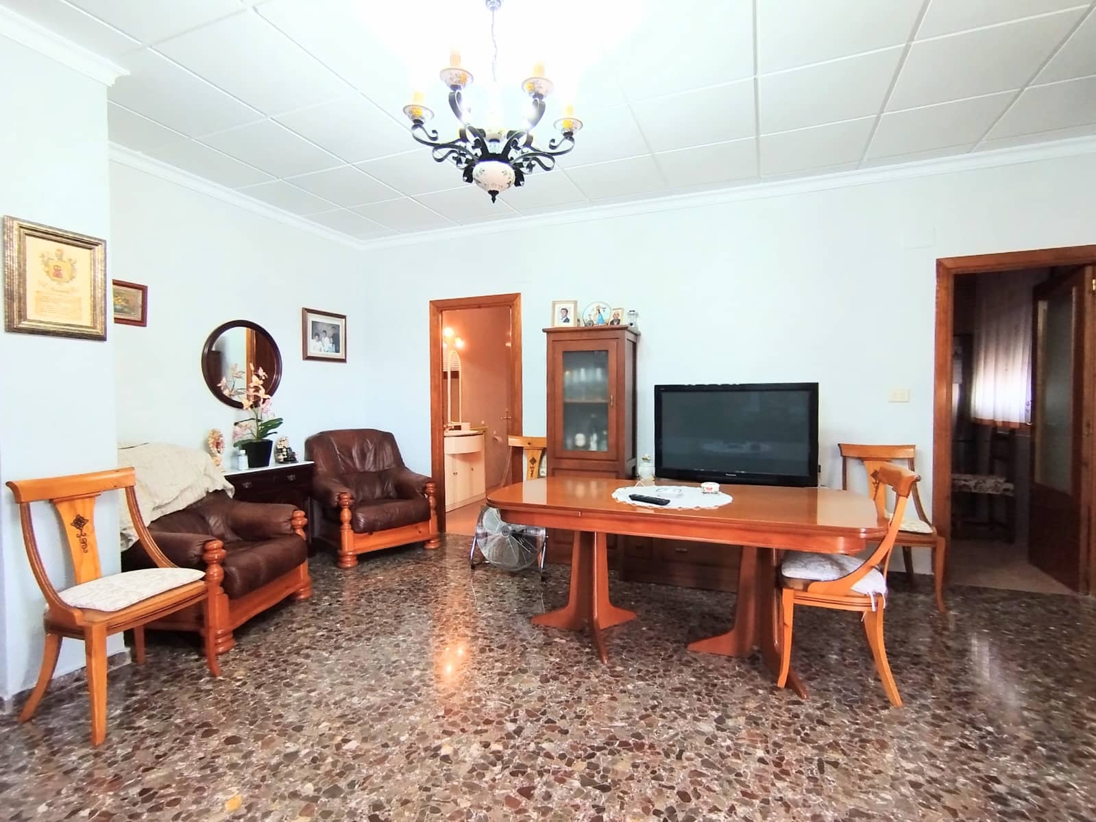 4 sypialnia Finka/Dom wiejski na sprzedaż w Yecla z basenem garażem - 499 000 € (Ref: 10021686)