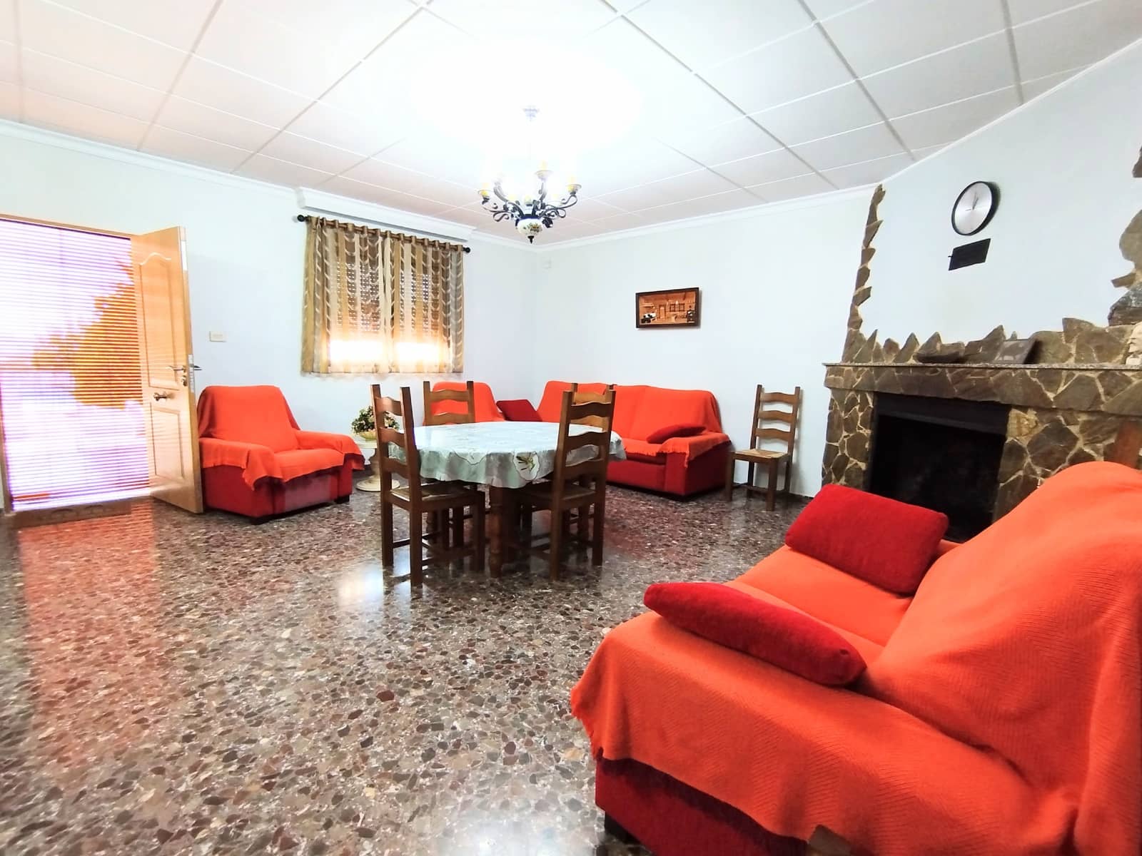 4 sypialnia Finka/Dom wiejski na sprzedaż w Yecla z basenem garażem - 499 000 € (Ref: 10021686)