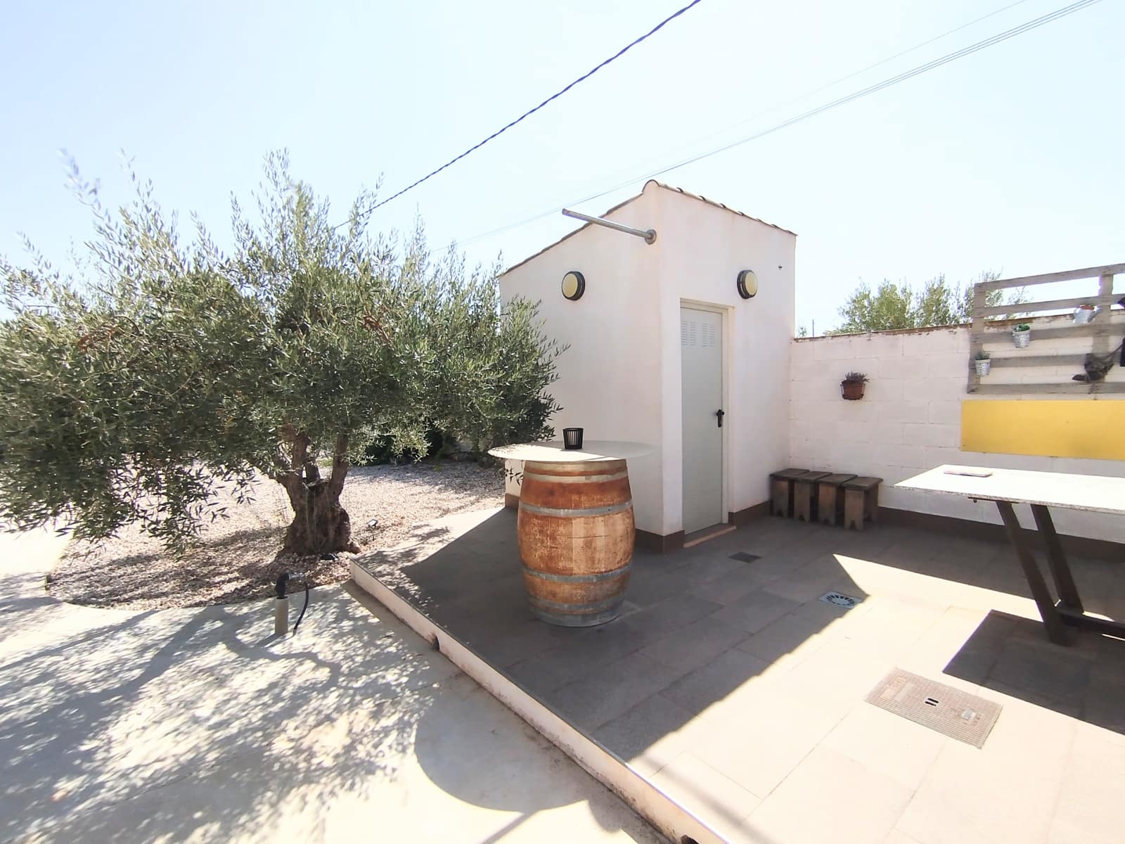 4 bedroom Villa for sale in Yecla with pool garage - € 685,000 (Ref: 10029865)