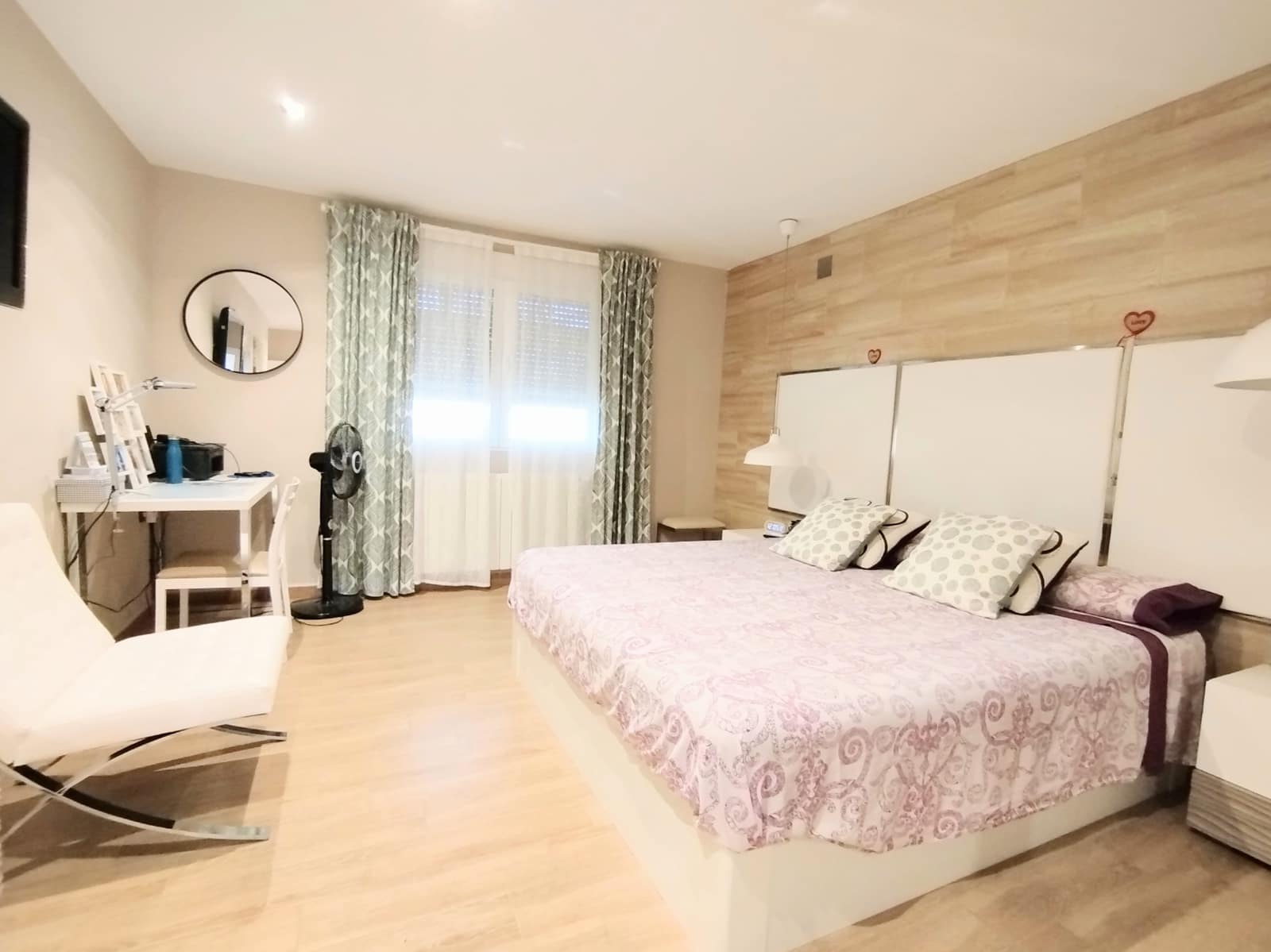 4 bedroom Villa for sale in Yecla with pool garage - € 685,000 (Ref: 10029865)