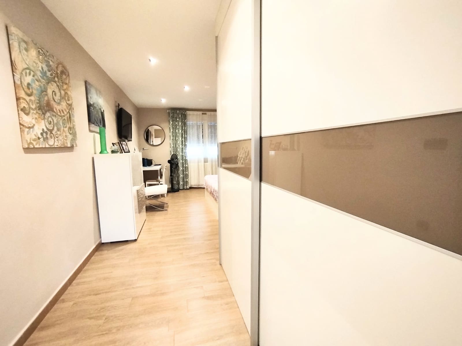 4 bedroom Villa for sale in Yecla with pool garage - € 685,000 (Ref: 10029865)