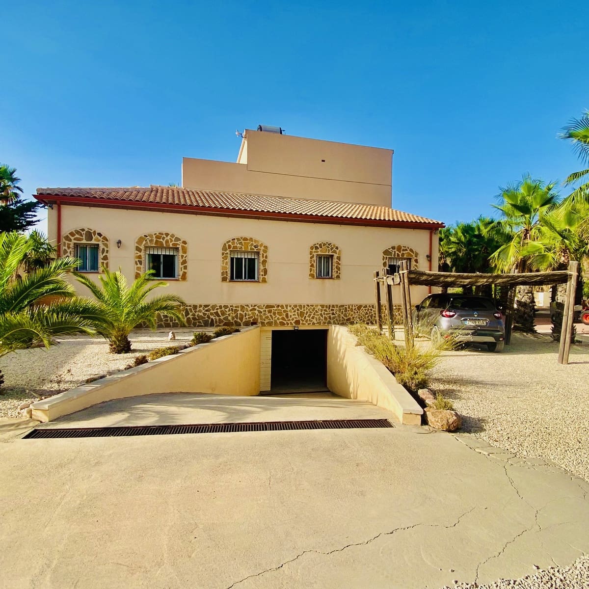 4 camera da letto Villa in vendita in Hondon de las Nieves con piscina garage - 545.000 € (Rif: 10047575)