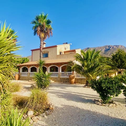4 camera da letto Villa in vendita in Hondón de las Nieves con piscina garage - 545.000 € (Rif: 10047575)