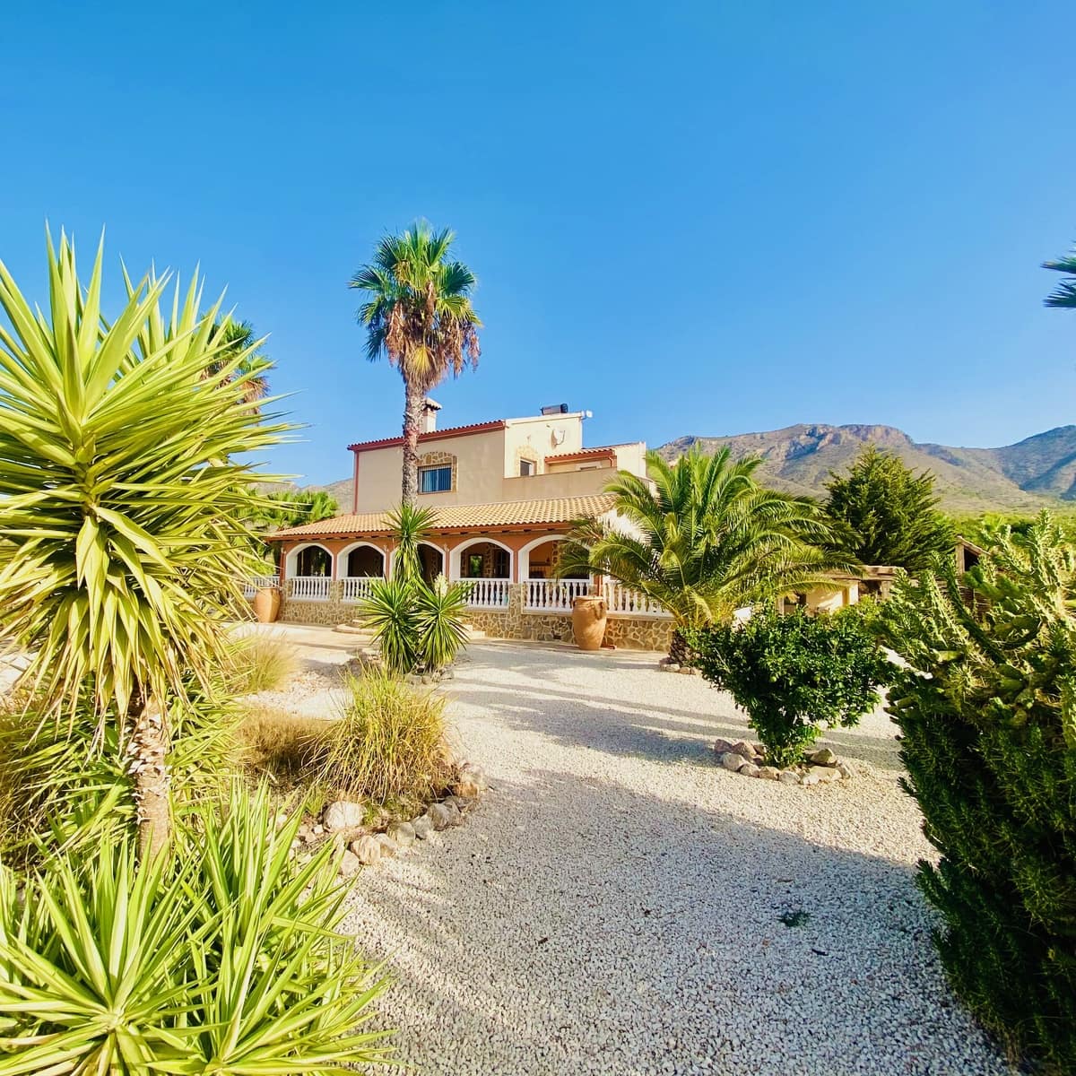 4 camera da letto Villa in vendita in Hondon de las Nieves con piscina garage - 545.000 € (Rif: 10047575)
