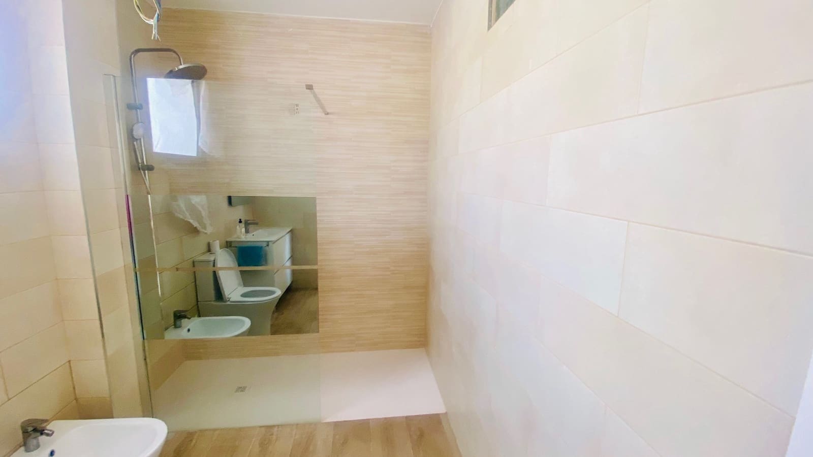 3 makuuhuone Huvila myytävänä paikassa Abanilla mukana uima-altaan - 359 950 € (Ref: 10071024)