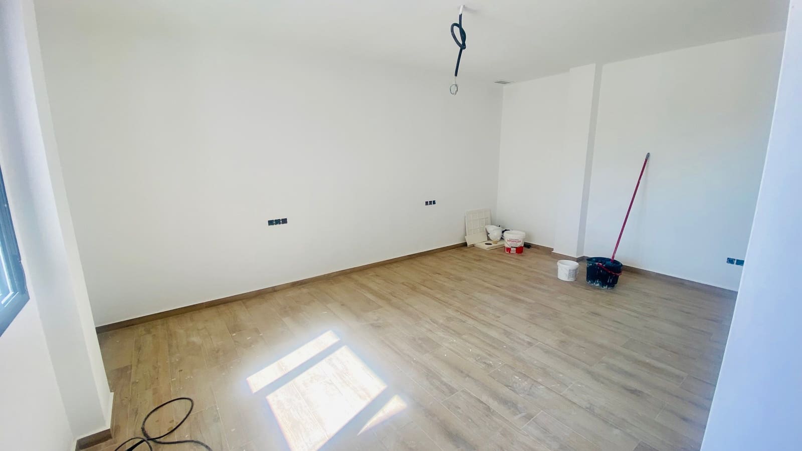 3 makuuhuone Huvila myytävänä paikassa Abanilla mukana uima-altaan - 359 950 € (Ref: 10071024)