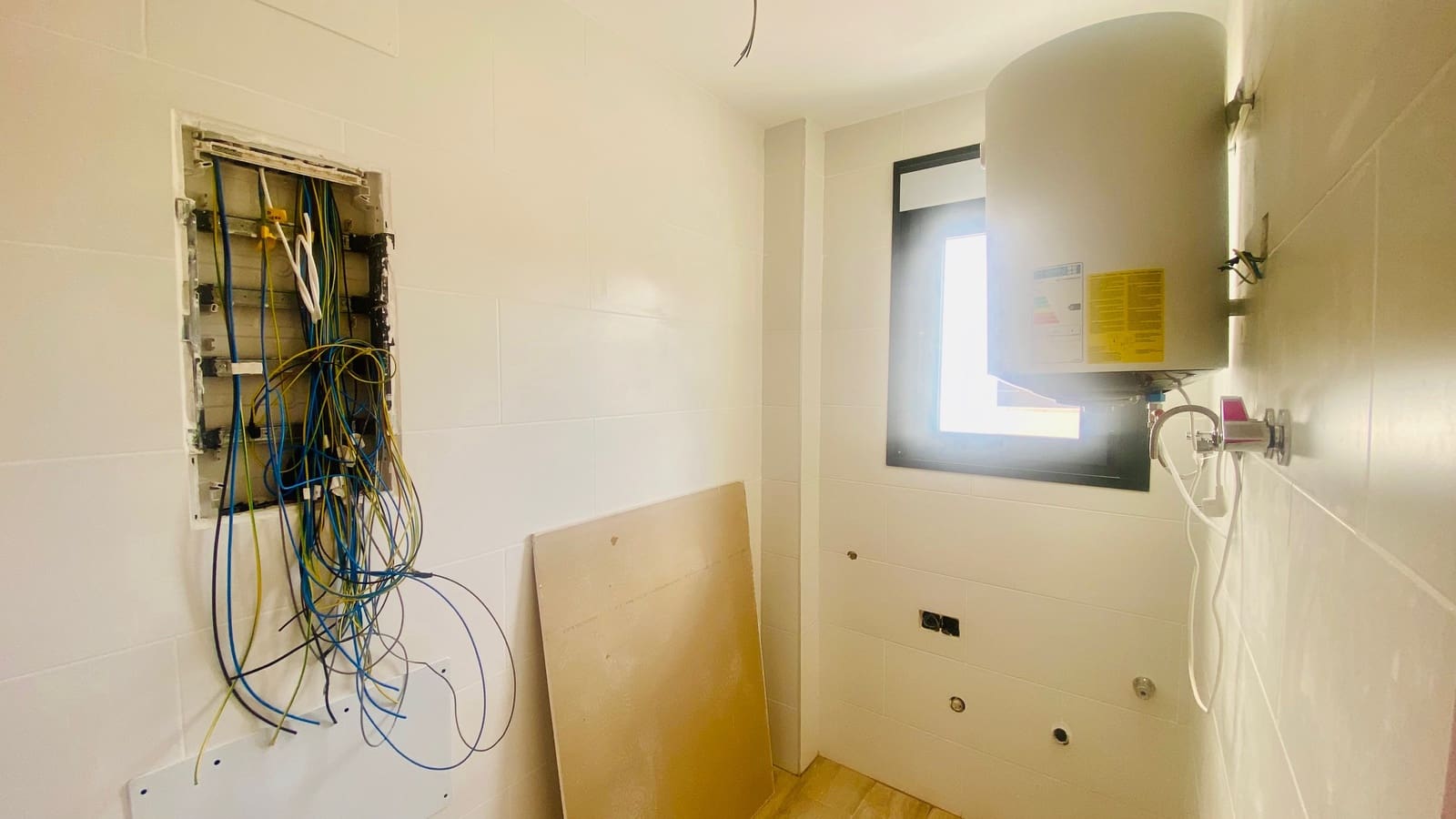 3 makuuhuone Huvila myytävänä paikassa Abanilla mukana uima-altaan - 359 950 € (Ref: 10071024)