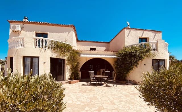 7 bedroom Villa for sale in Barbarroja, Orihuela with pool - € 549,500 (Ref: 6978369)