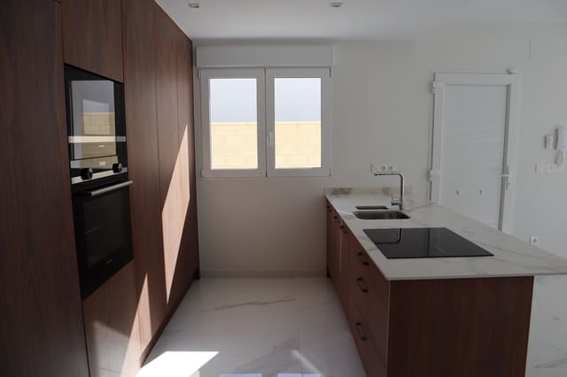 3 quarto Casa de Caverna para venda em Pinoso com piscina garagem - 320 000 € (Ref: 7540614)