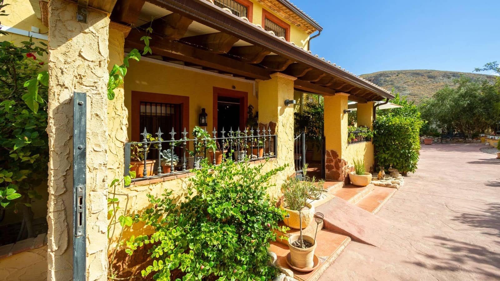 6 chambre Hôtel à vendre à Barbarroja avec piscine garage - 850 000 € (Ref: 7573978)