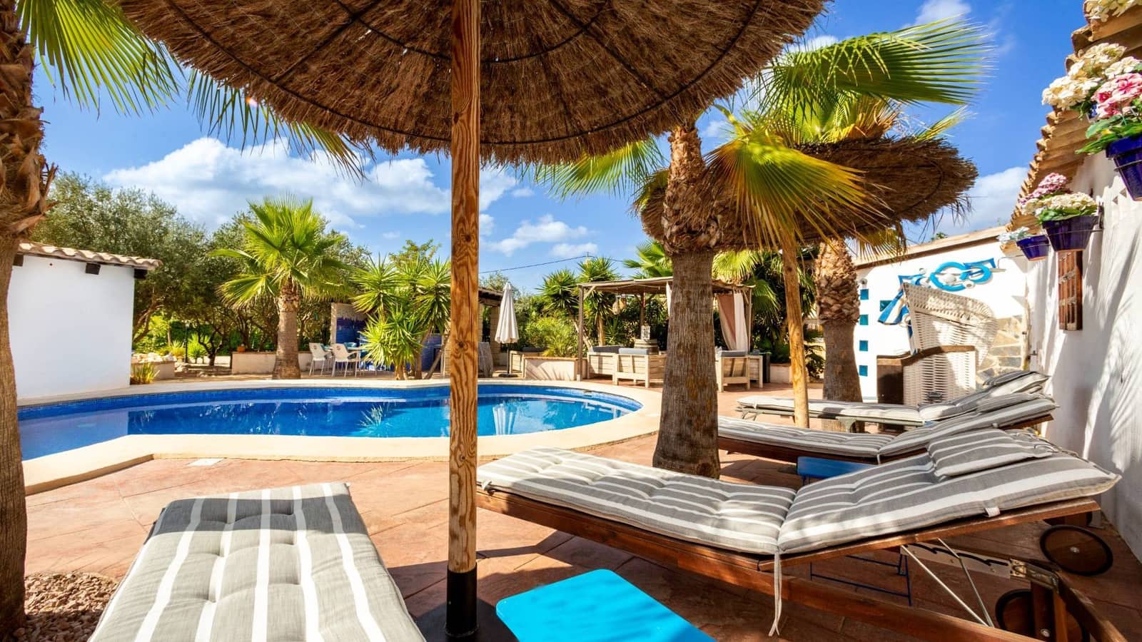 6 chambre Hôtel à vendre à Barbarroja avec piscine garage - 850 000 € (Ref: 7573978)