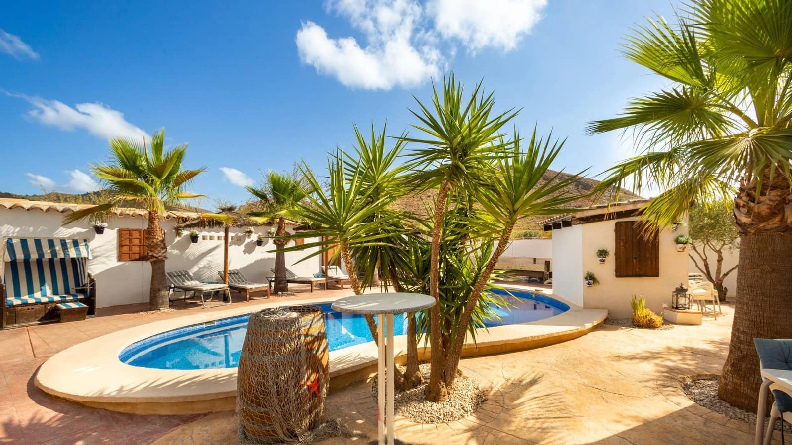 6 chambre Hôtel à vendre à Barbarroja avec piscine garage - 850 000 € (Ref: 7573978)