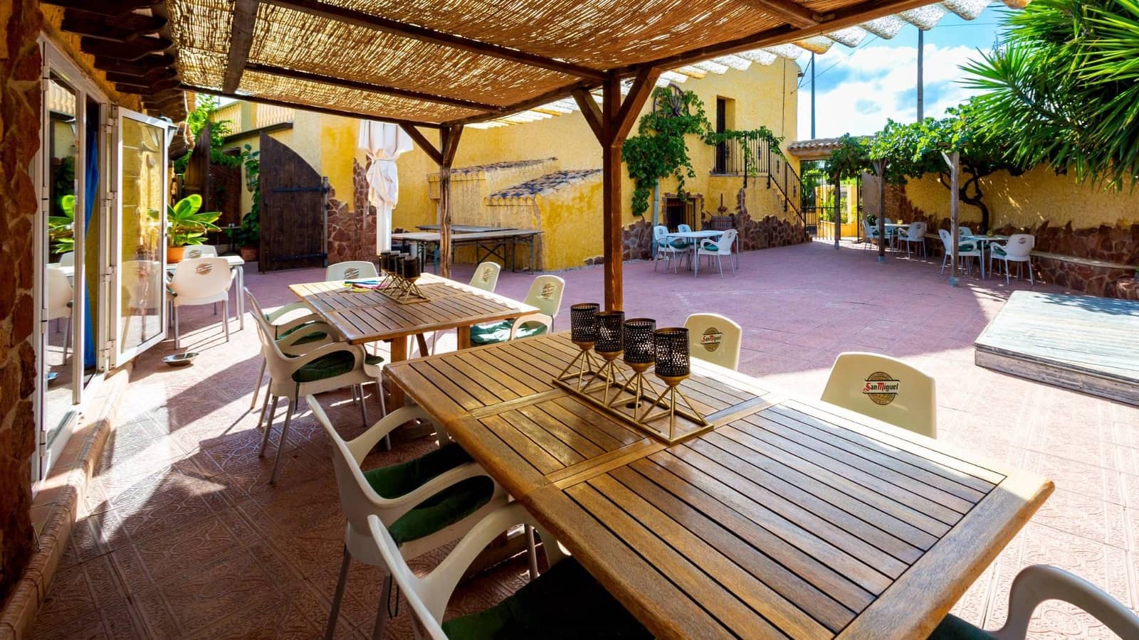 6 chambre Hôtel à vendre à Barbarroja avec piscine garage - 850 000 € (Ref: 7573978)