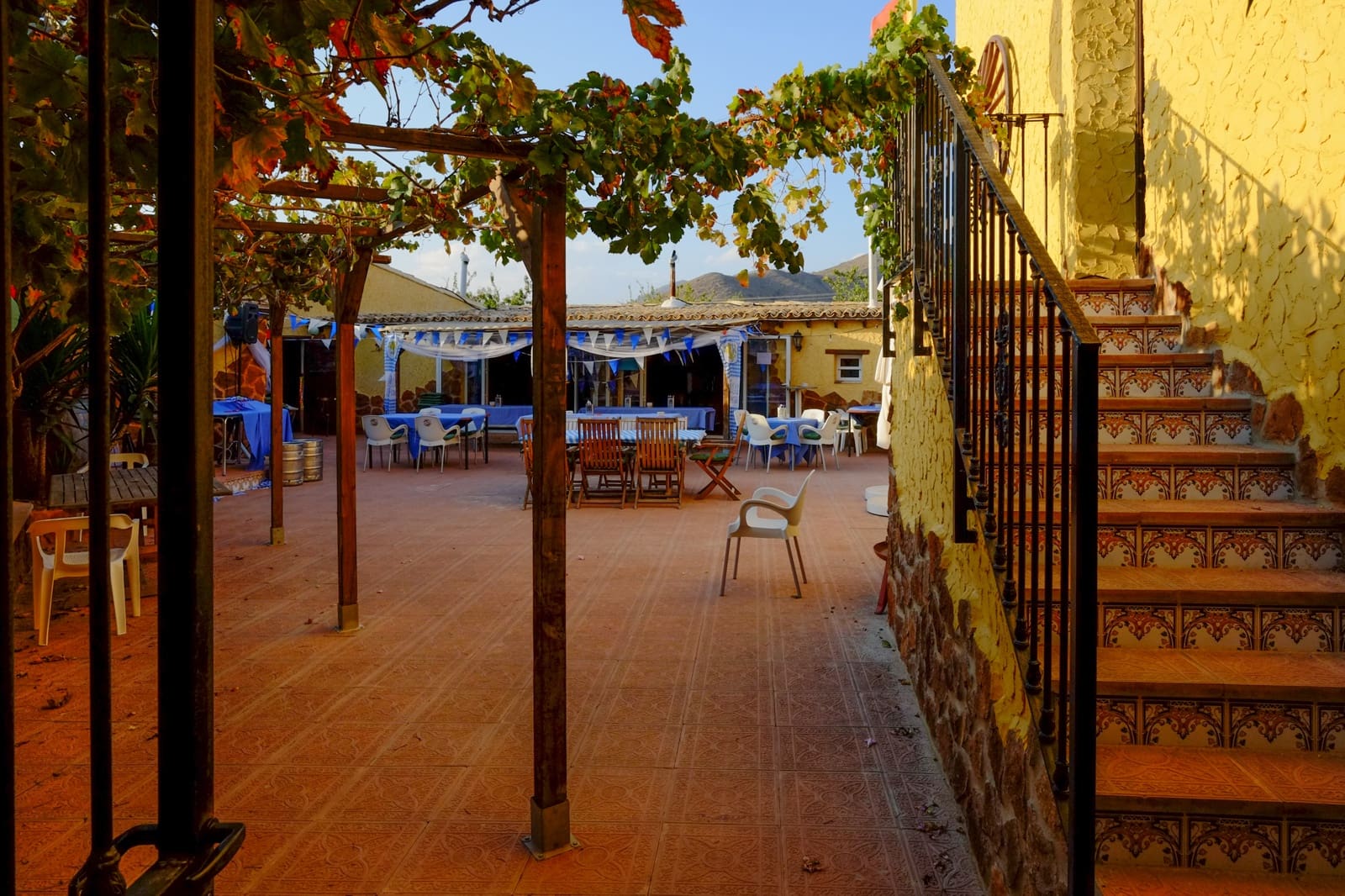 6 chambre Hôtel à vendre à Barbarroja avec piscine garage - 850 000 € (Ref: 7573978)