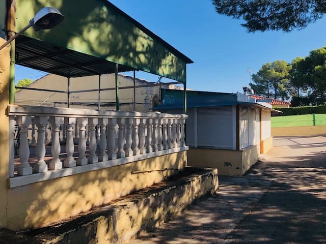 4 chambre Finca/Maison de Campagne à vendre à Yecla avec garage - 151 000 € (Ref: 7767002)