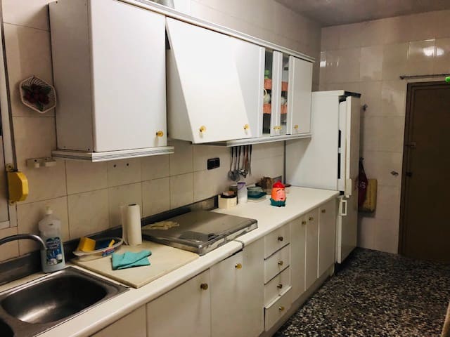 4 chambre Finca/Maison de Campagne à vendre à Yecla avec garage - 151 000 € (Ref: 7767002)