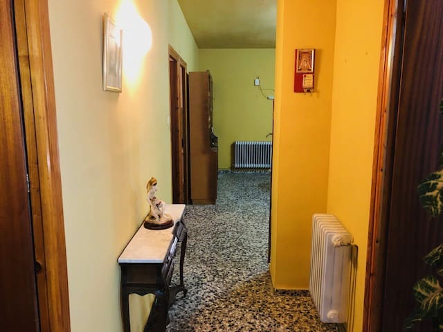 4 chambre Finca/Maison de Campagne à vendre à Yecla avec garage - 151 000 € (Ref: 7767002)