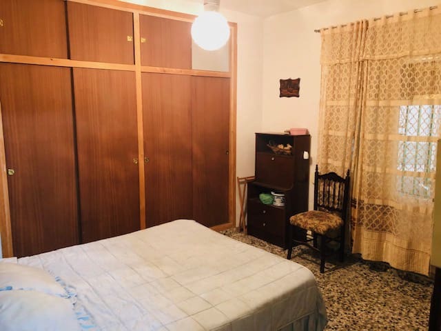 4 chambre Finca/Maison de Campagne à vendre à Yecla avec garage - 151 000 € (Ref: 7767002)