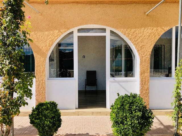 4 chambre Finca/Maison de Campagne à vendre à Yecla avec piscine garage - 275 000 € (Ref: 7833872)