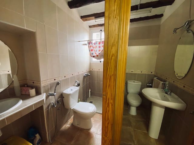 8 soveværelse Semi-Rækkehus til salg i Pinoso - € 205.000 (Ref: 8207030)