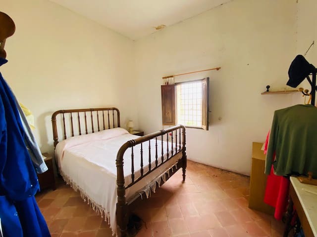 8 soveværelse Semi-Rækkehus til salg i Pinoso - € 205.000 (Ref: 8207030)