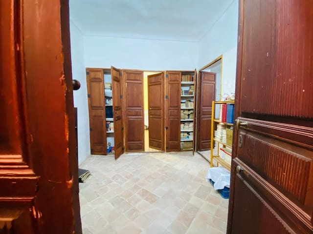 8 soveværelse Semi-Rækkehus til salg i Pinoso - € 205.000 (Ref: 8207030)