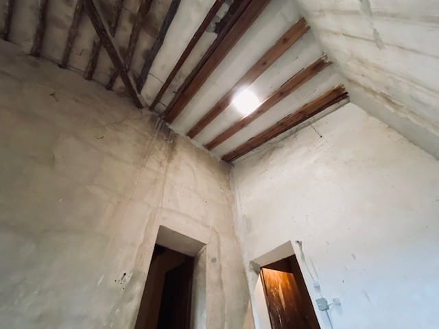 8 soveværelse Semi-Rækkehus til salg i Pinoso - € 205.000 (Ref: 8207030)